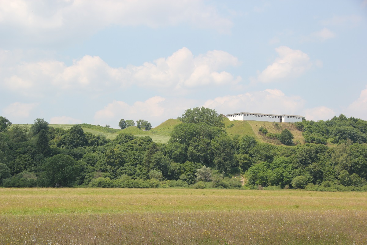 Heuneburg von der Donau auss