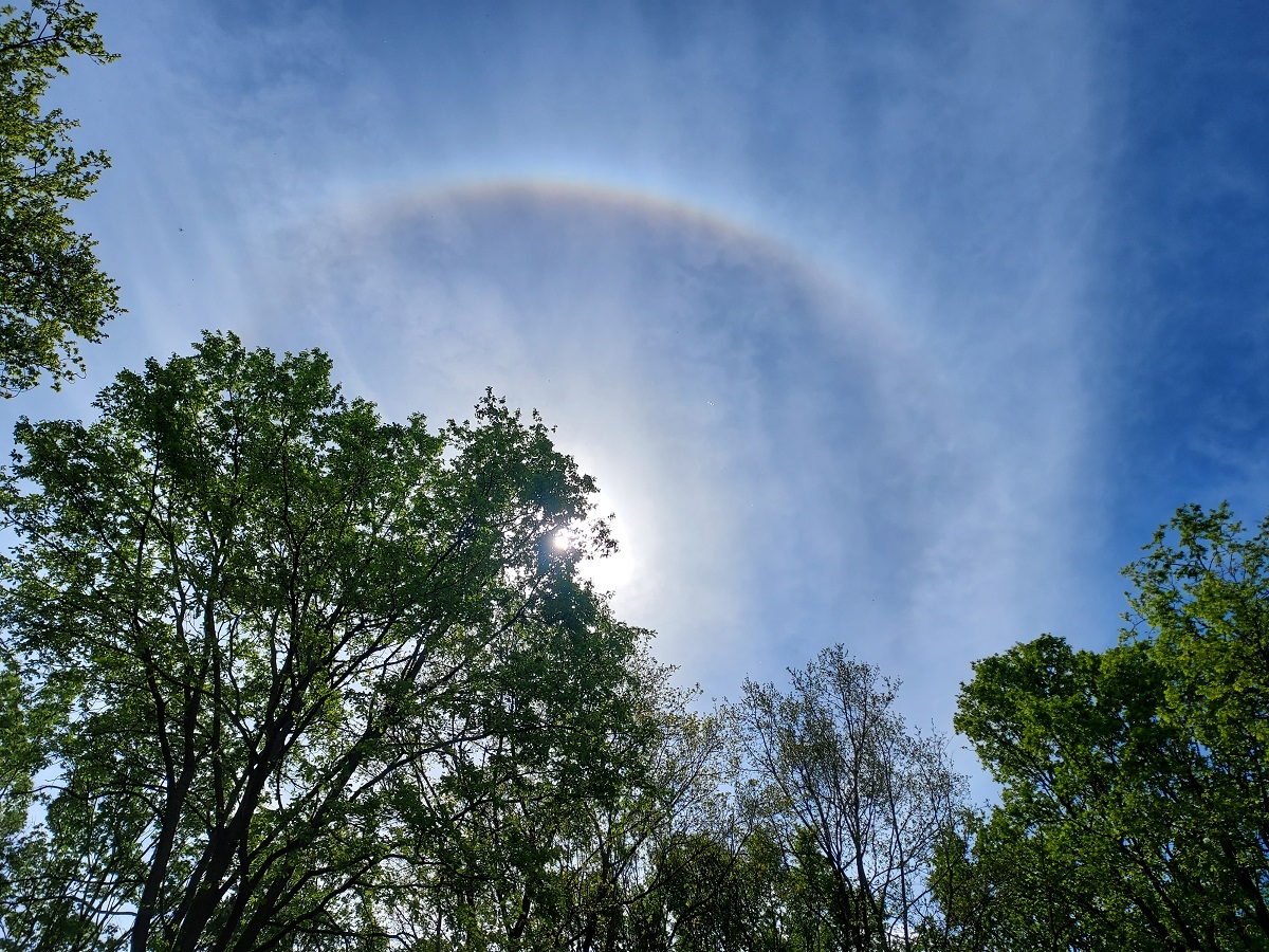 Lichtkegel am Himmel